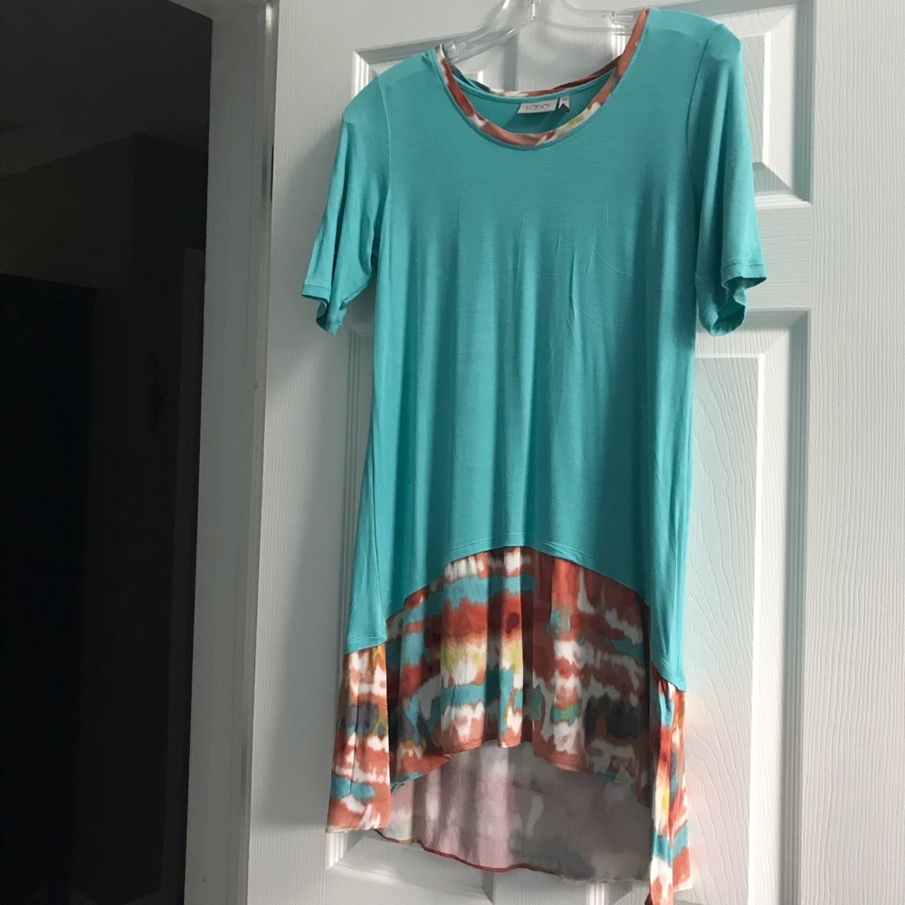 Blue-pattered tunic